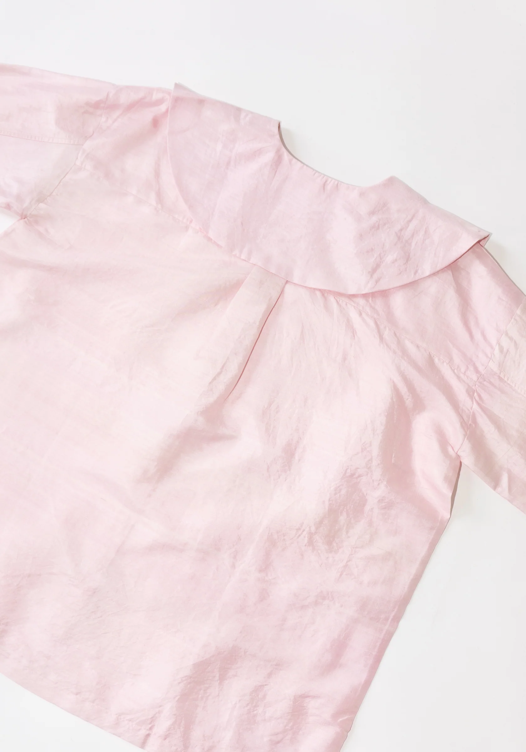 Round Collar Over Blouse in Rose Water - Image 13