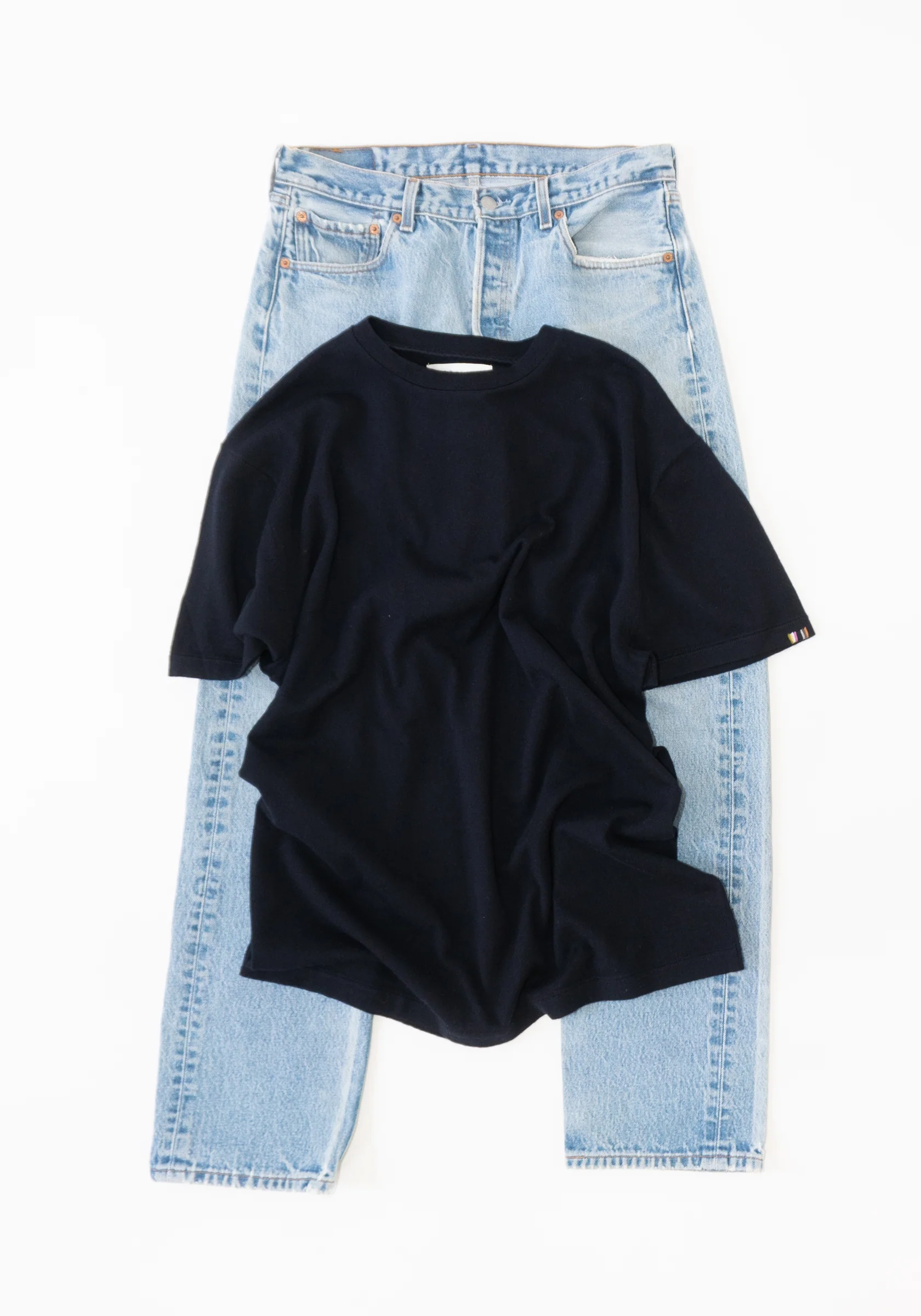 Rik Tee in Navy - Image 9