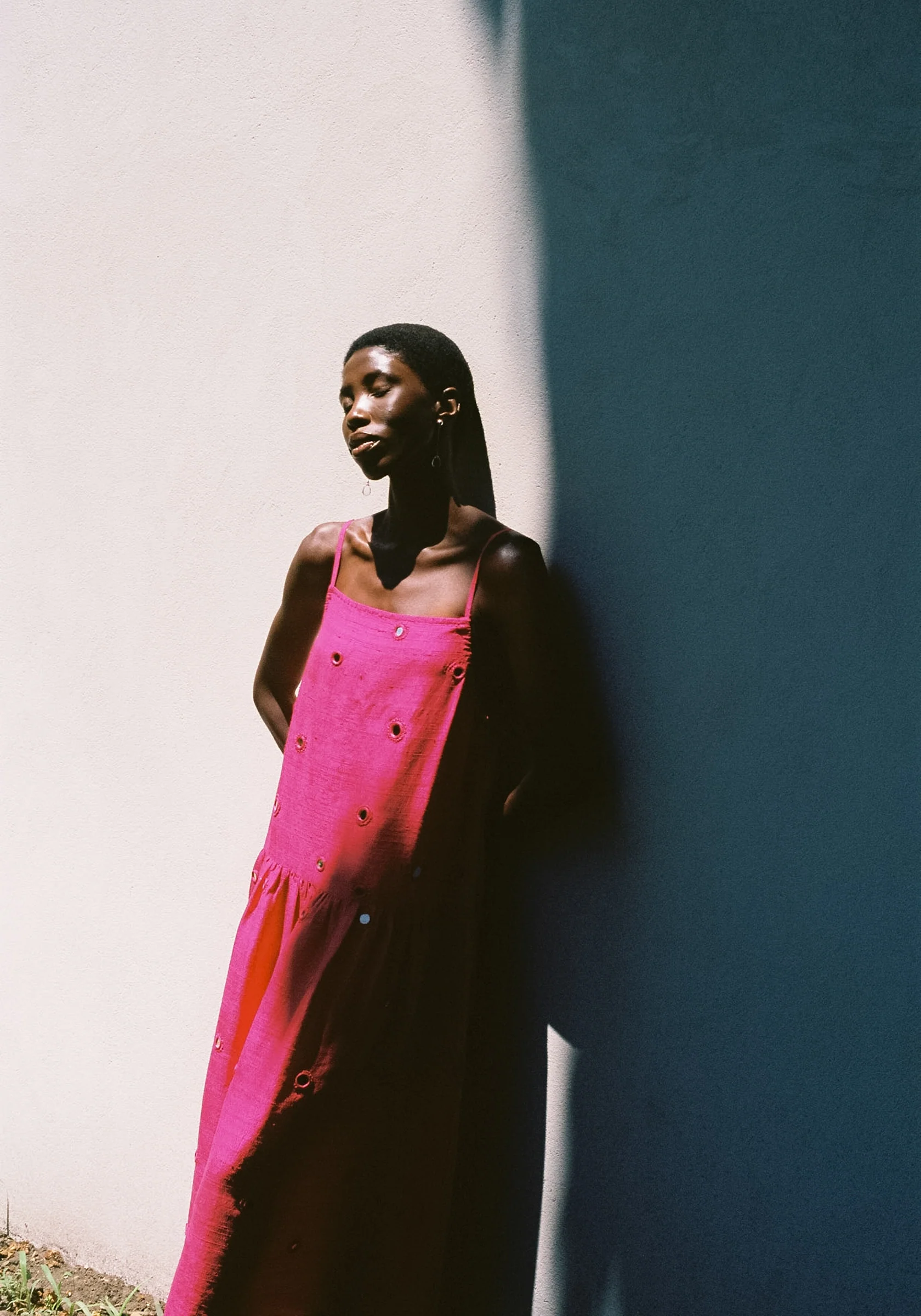 Isha Dress in Fuchsia - Image 12