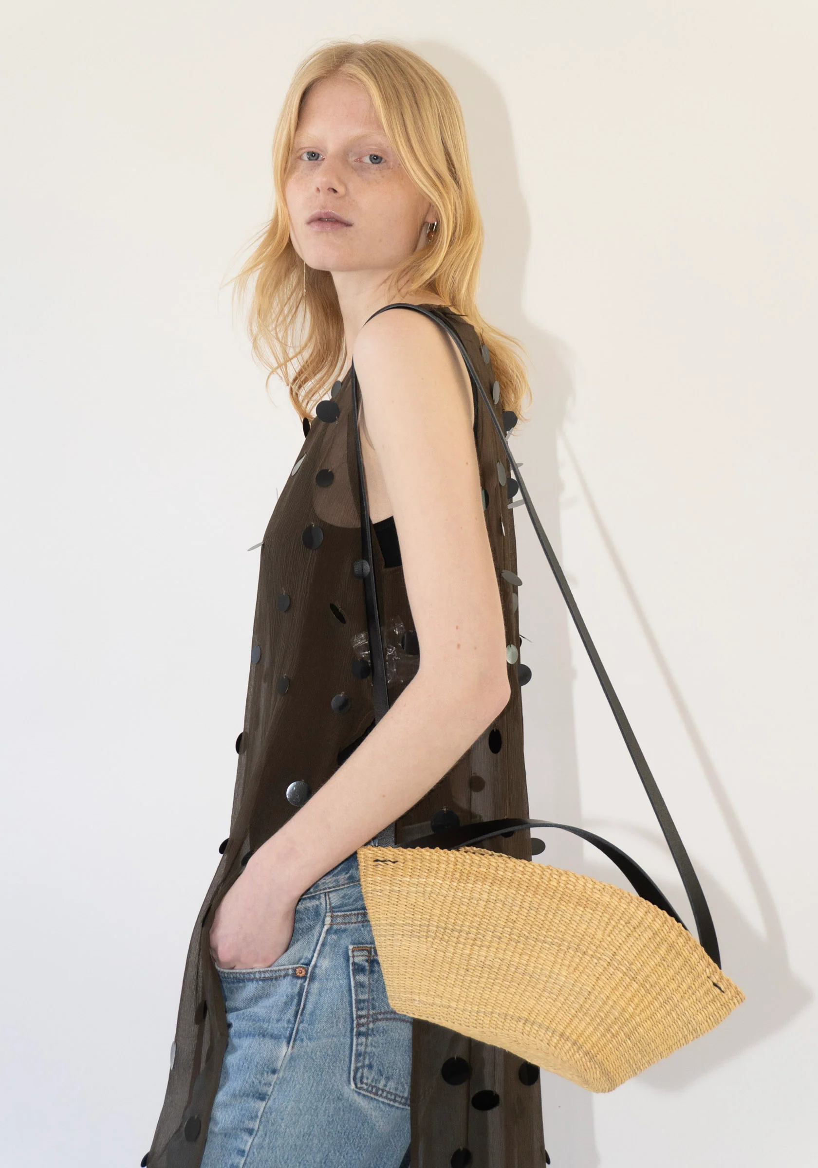 N.34 Small Gousse Bag in Natural - Image 4