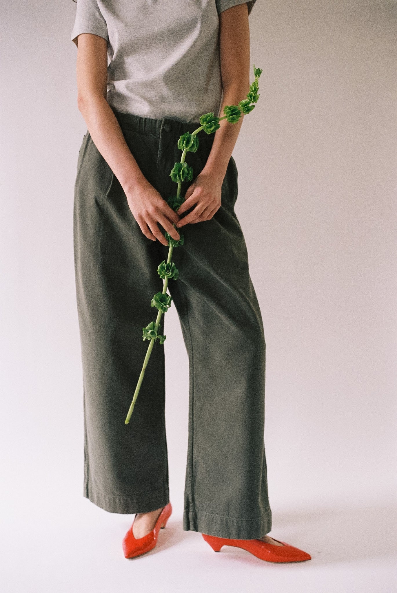 Washed Trouser in Fatigue - Image 10