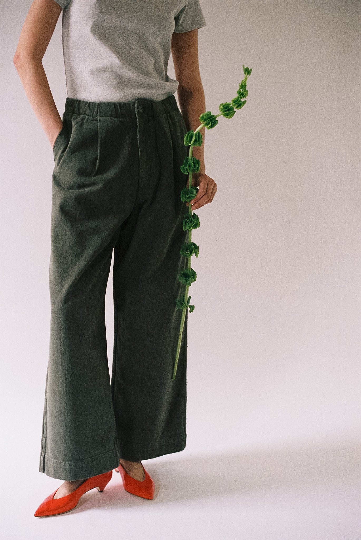 Washed Trouser in Fatigue - Image 9
