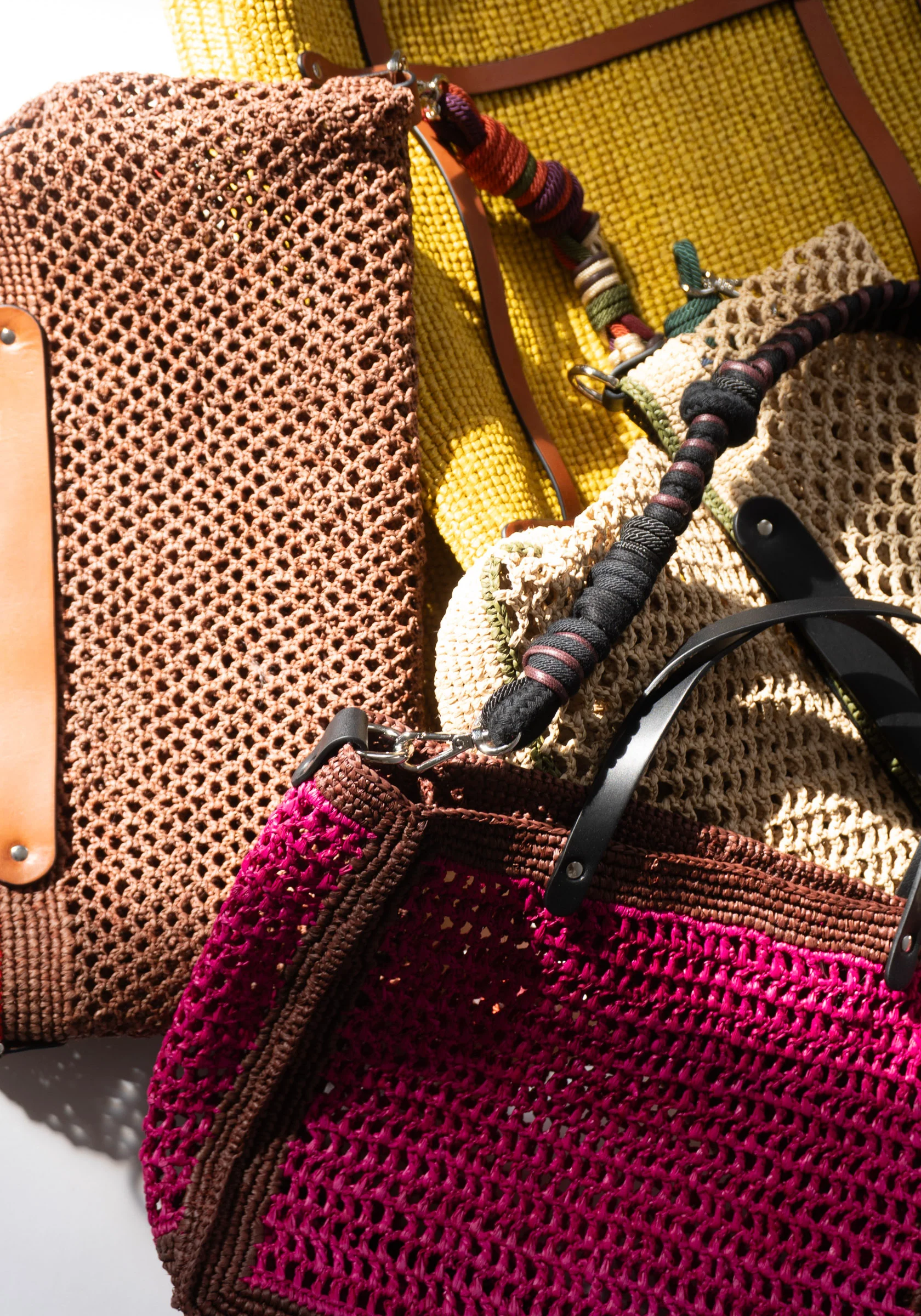 Cabas Small Bag in Fuchsia and Marron with Samba Strap - Image 10