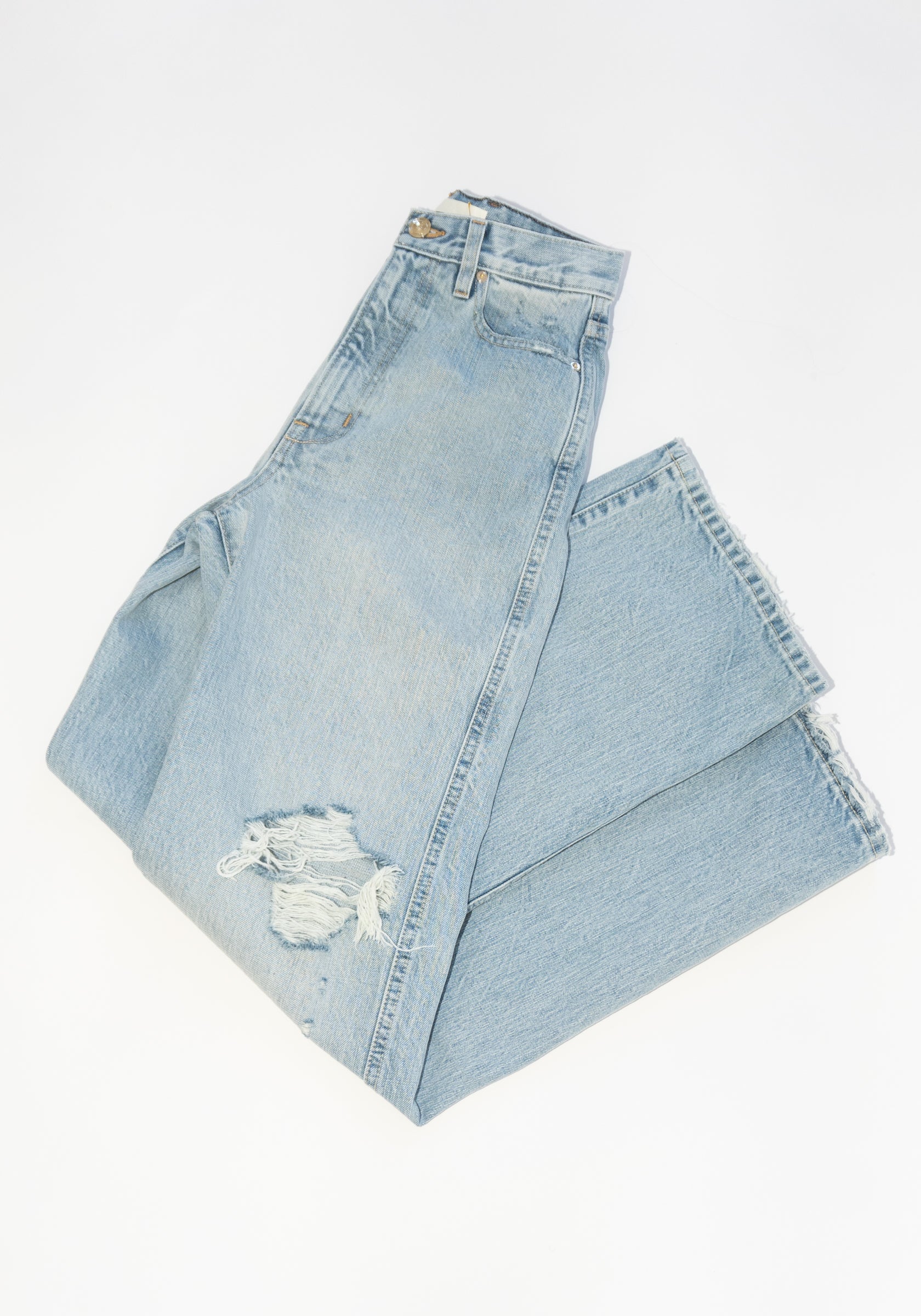 Ripped Quinn Jean in Brodie Wash - Image 4