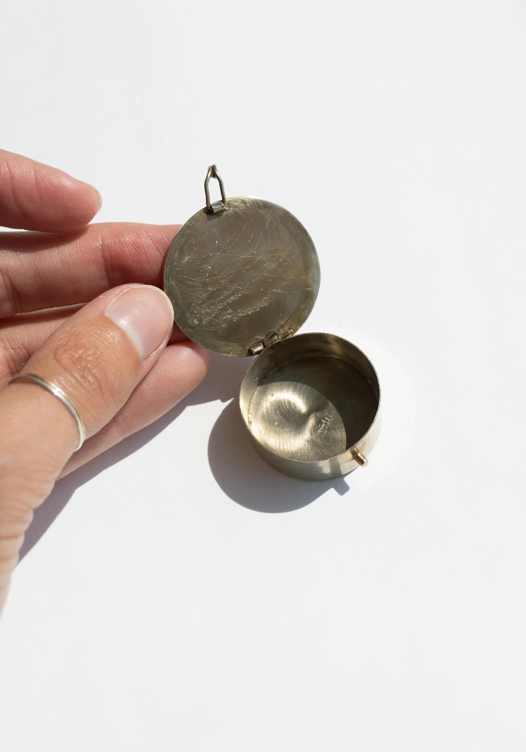Vintage Abalone Pillbox - Image 5