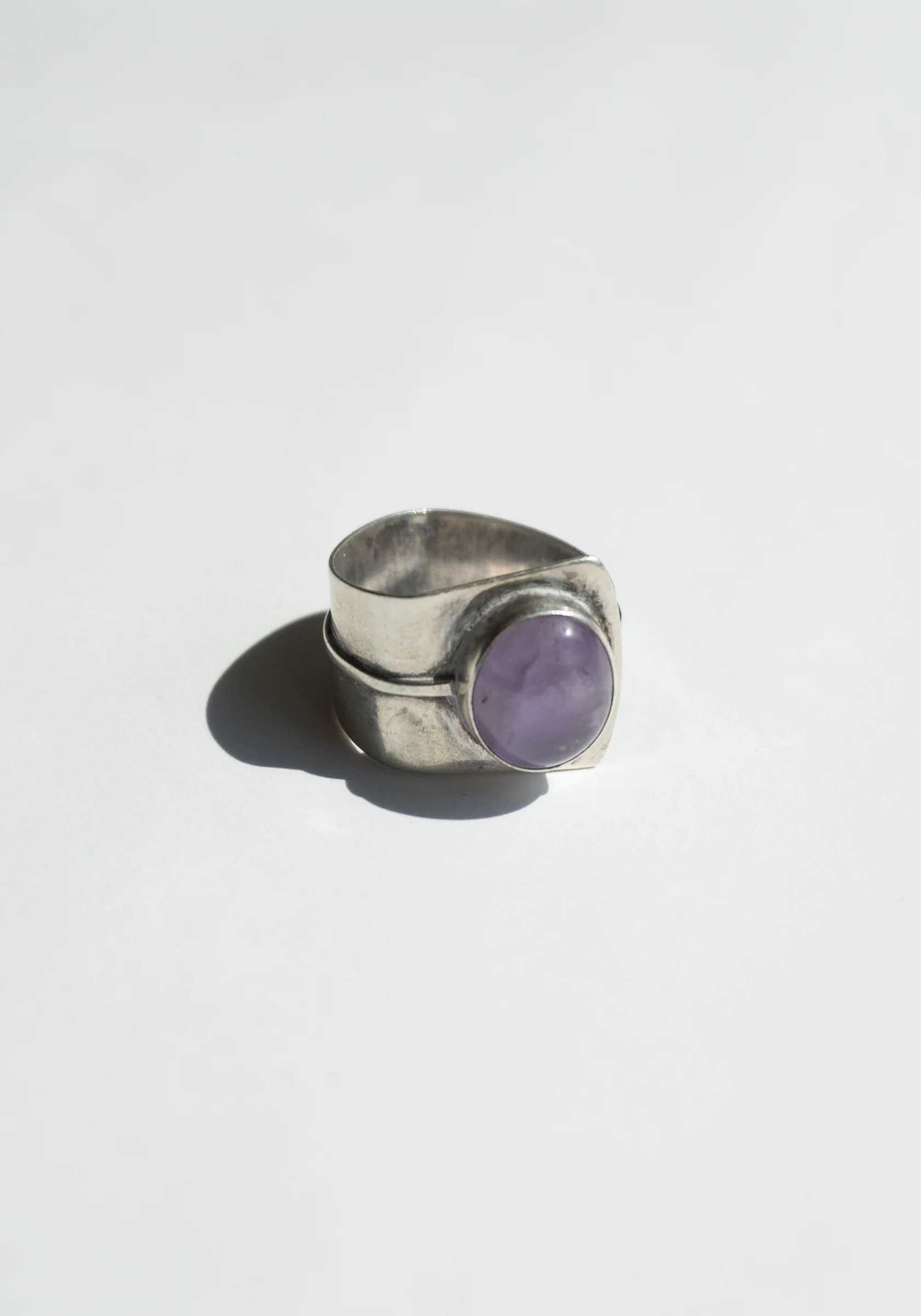 Vintage Sterling and Amethyst Cuff Ring - Image 5
